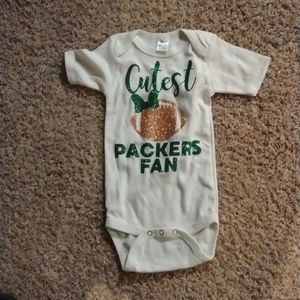 Baby packers fan onesie